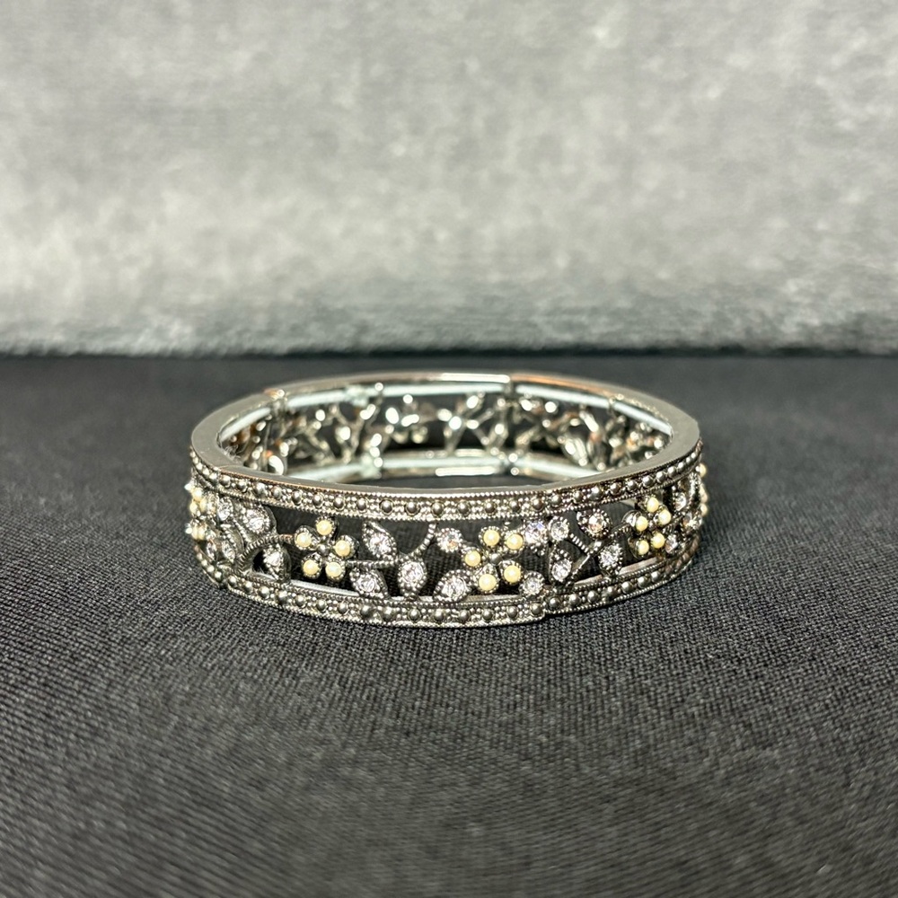 Vintage Monet Stretch Bracelet, Costume Silver, Rhinestone and Pearl Flowers